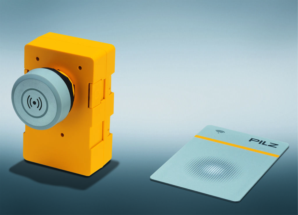 Das Zugangsberechtigungssystem PITreader card unit von Pilz bietet mit den RFID-f&auml;higen Karten PITreader card und PITreader sticker weitere Formate f&uuml;r die Umsetzung eines 
effizienten Zugangsberechtigungssystems.