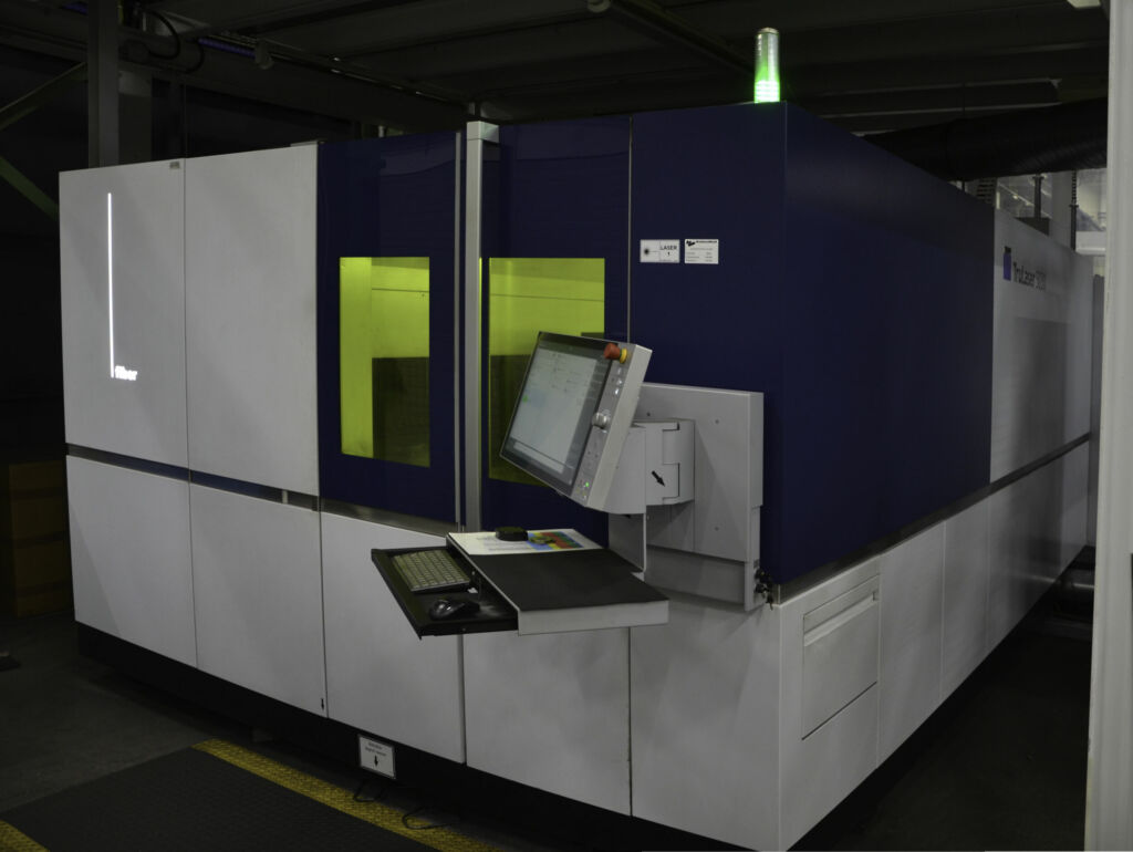 Im Zuge der Investition in neue Laserschneidanlagen - beispielsweise eine TruLaser 5030 fiber von Trumpf - nimmt Kettenwulf deren Verbrauch unter anderem mithilfe von IPF-Sensoren genauer unter die Lupe. 