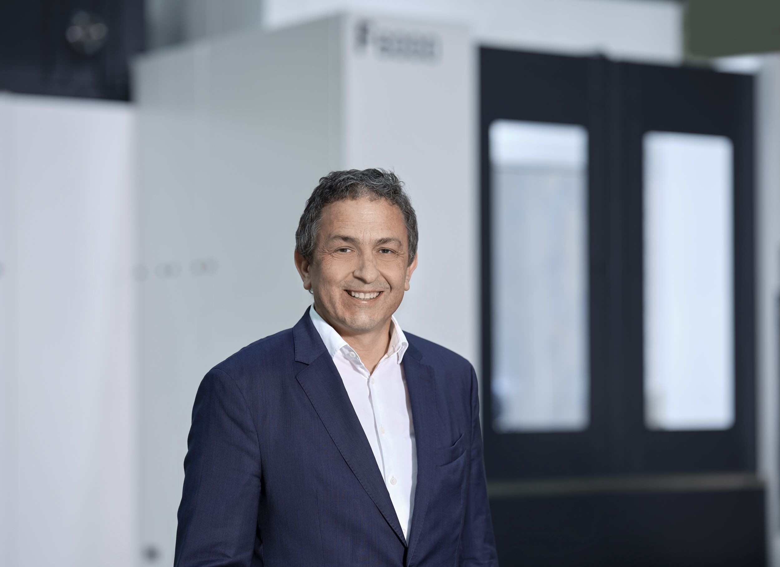 Fachartikel: Technologisch up-to-date Heller Entwicklungsleiter Dr. Manuel Gerst: "Rechtzeitig zur EMO 2025 wird eine weitere 5-Achs-Maschine inklusive des Maschinentischs am Markt verfügbar sein."