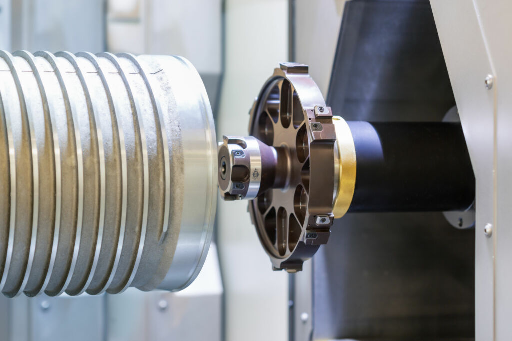 Spezielle Pr&auml;zisionsanforderungen an die Zerspanung stellen die Statorgeh&auml;use f&uuml;r Elektromotoren: Das gewichtsoptimierte Feinbohrwerkzeug mit HPR400-Technologie zum Bearbeiten der Statorbohrung erf&uuml;llt prozesssicher alle Anforderungen.