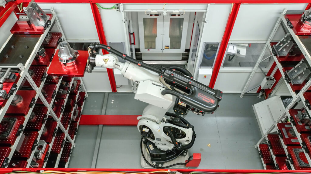 Das Limit ist nur die Zahl der Palettenplätze – Diebold fertigt dank RS 2 in der Nacht und am Wochenende personenlos.