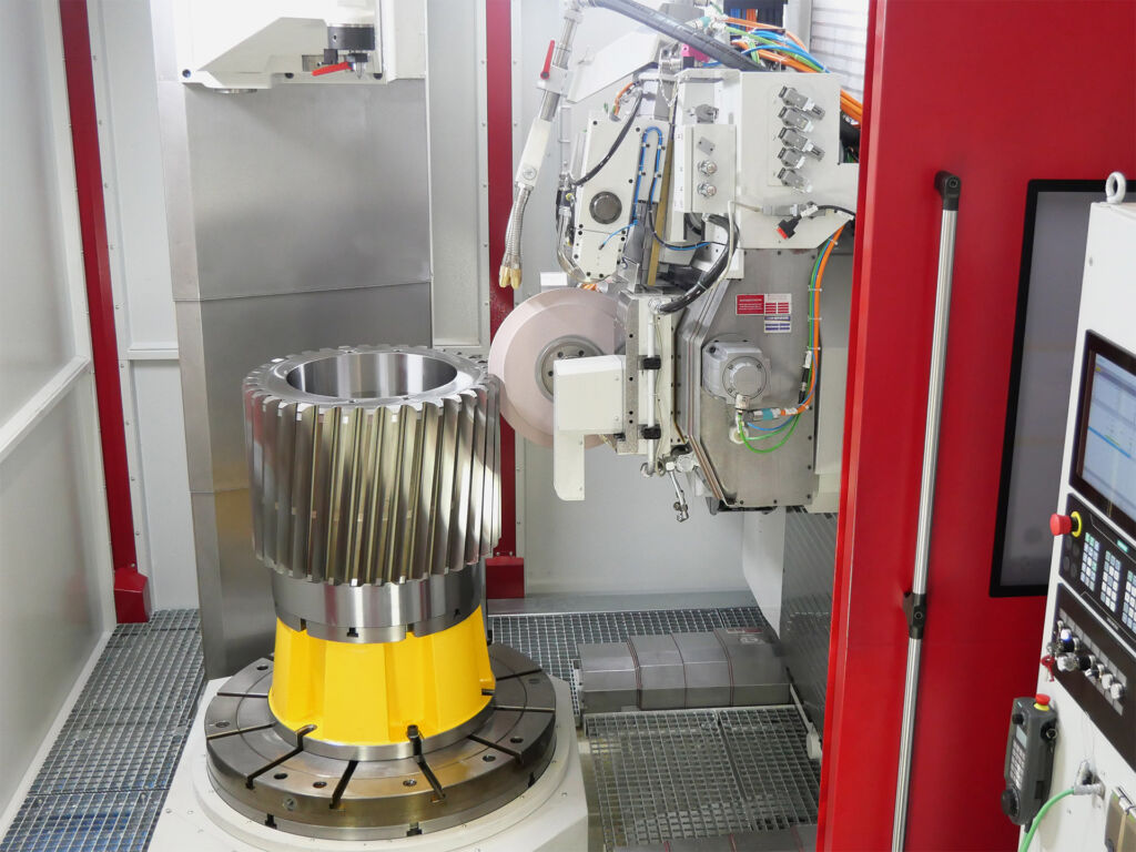 Bearbeitung eines Planetenrades auf der Verzahnungs-Profilschleifmaschine ZP 10  