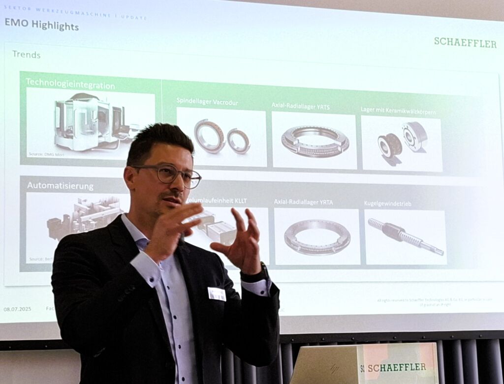 Dominik Herrmann, Vice President Sector Management Machine Tools, erl&auml;uterte zahlreiche Neuheiten aus seinem Fachgebiet, die auch auf der EMO Hannover 2025 mit im Fokus stehen werden.