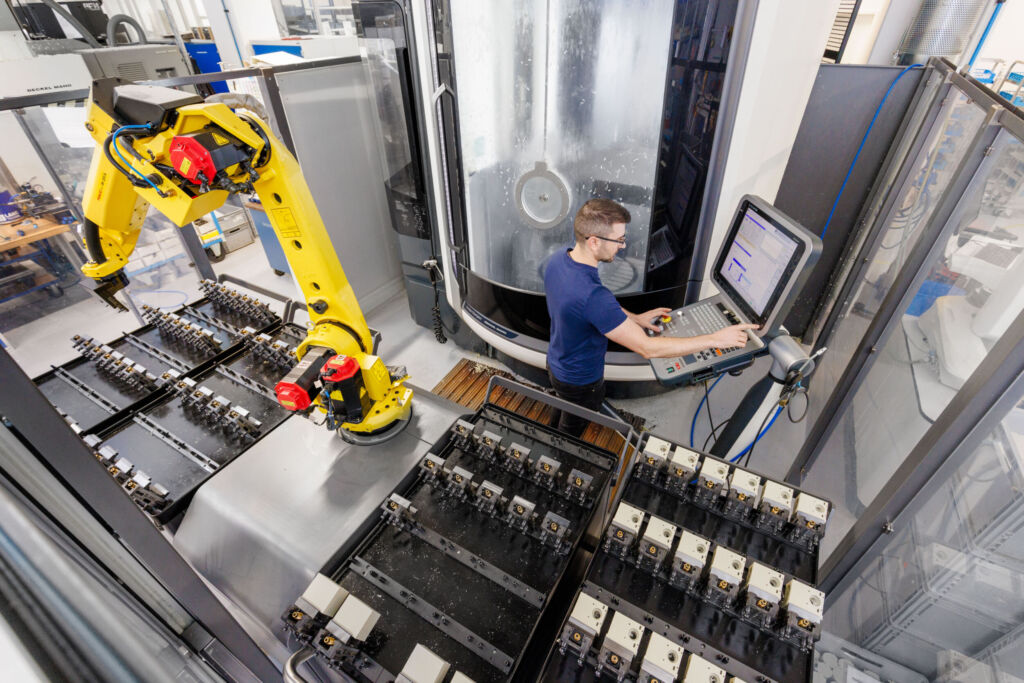 Fr&auml;sen, Drehen, Automation: Die bei Fidica zum Einsatz kommenden aktuellen Maschinen und Anlagen sorgen sowohl f&uuml;r hohe Genauigkeiten als auch Effizienz in der Produktion.