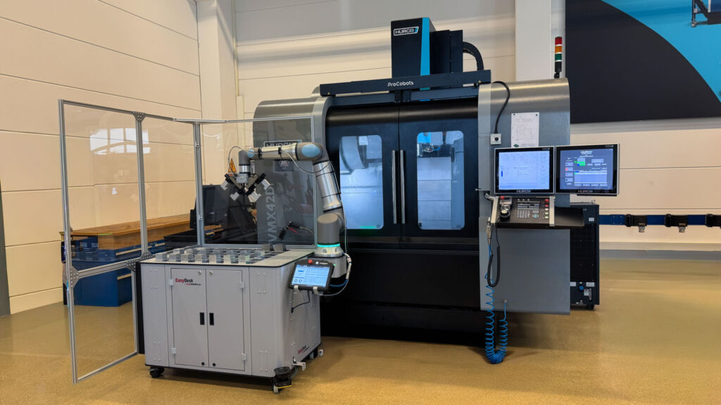 VMX42Di EasyDeskUR30 1024x576 1