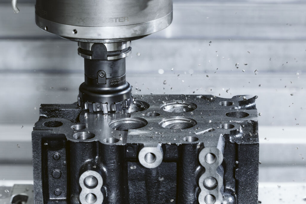 Die Fr&auml;ser der Serie MaxiMill - 
S-Power setzen neue Ma&szlig;st&auml;be im Planfr&auml;sen von Gusswerkstoffen 