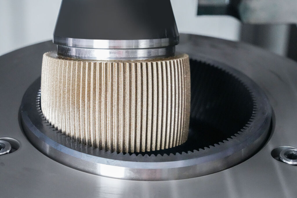 Premiere: Die zukunftsweisende Technologie bekamen Besucher der EMO 2025 in Hannover erstmalig zu sehen.