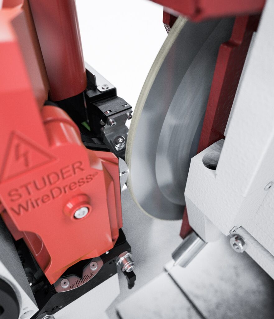 Bei der intelligent kombinierten Hybridtechnologie WireDress von Studer kann in einer Aufspannung elektroerosiv abgerichtet und geschliffen werden (www.studer.com - www.ums.swiss).