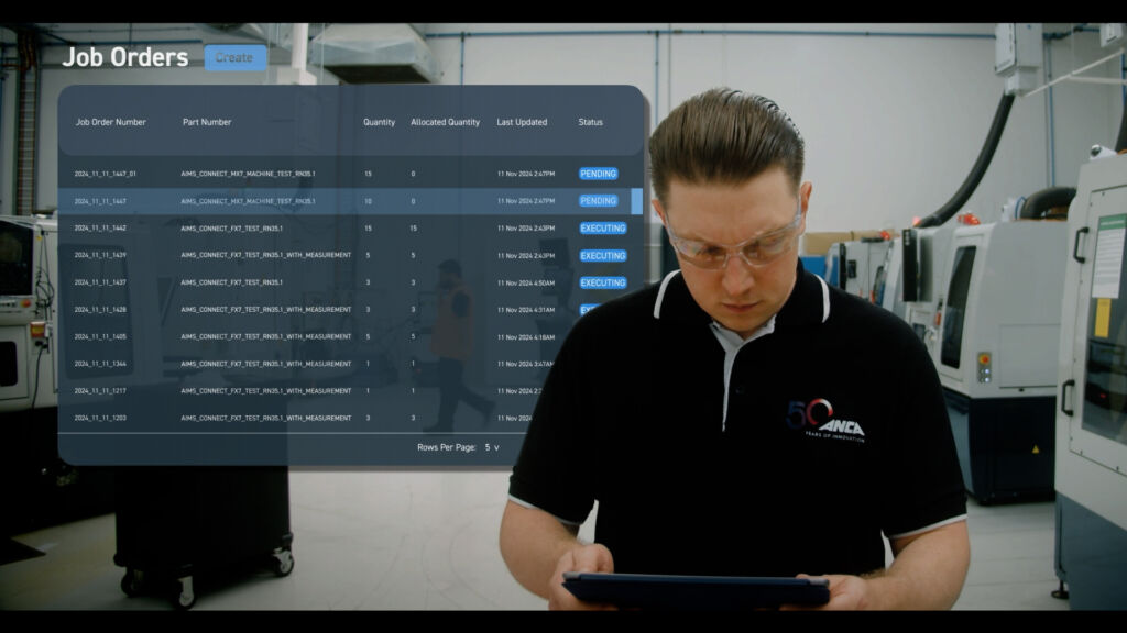 Das serverbasierte System zur digitalen Produktionssteuerung liefert unter anderem Schritt-für-Schritt-Anweisungen für das Bedienpersonal, damit die Abläufe direkt auf Anhieb passen.