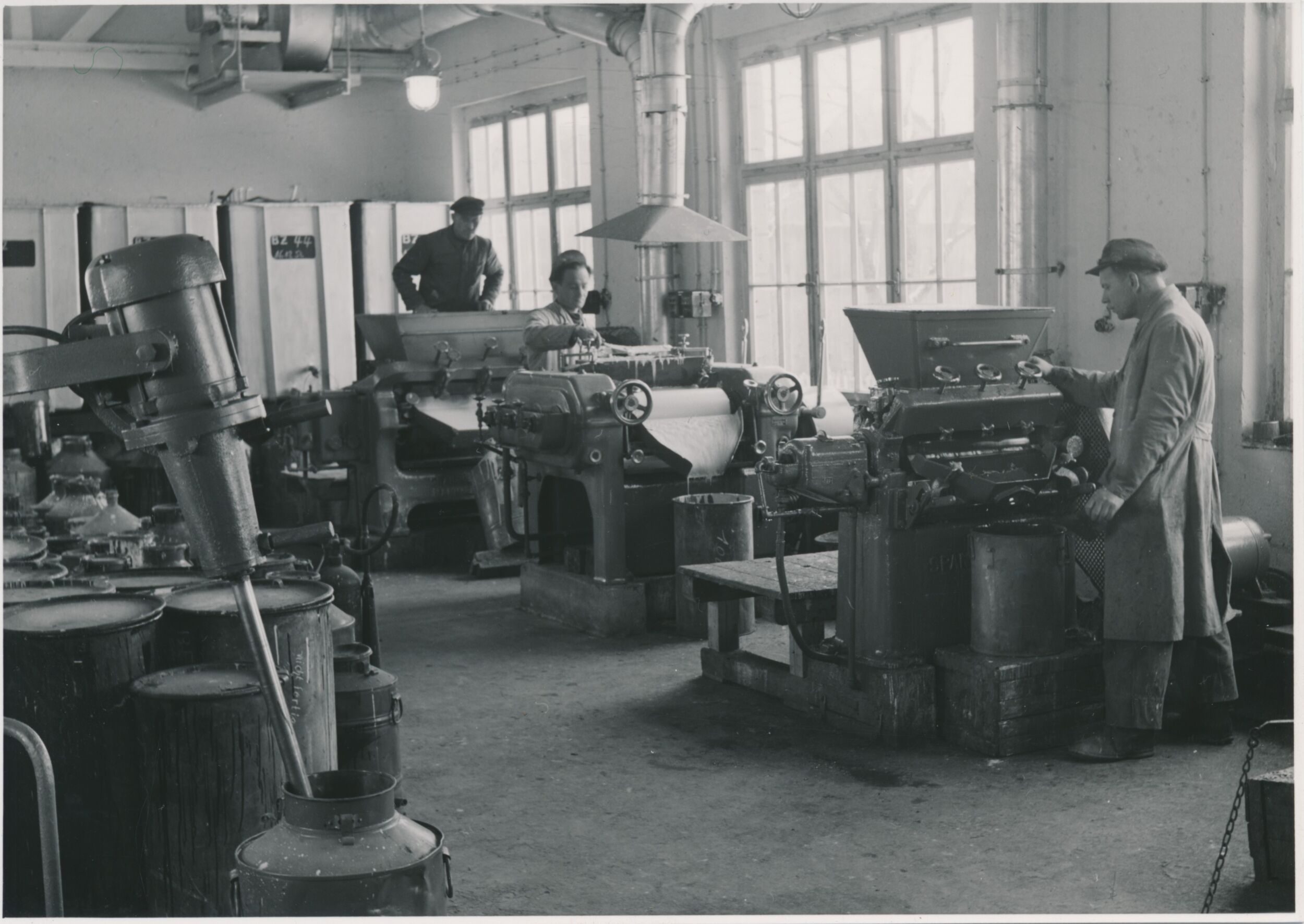FreiLacke ist ein 1926 gegründetes, familiengeführtes Unternehmen mit Sitz in Döggingen im Schwarzwald, das als europäischer Marktführer für Systemlacke innovative Lösungen in den Bereichen Pulverlacke, Flüssiglacke, Elektrotauchlacke und Composites entwickelt und produziert.