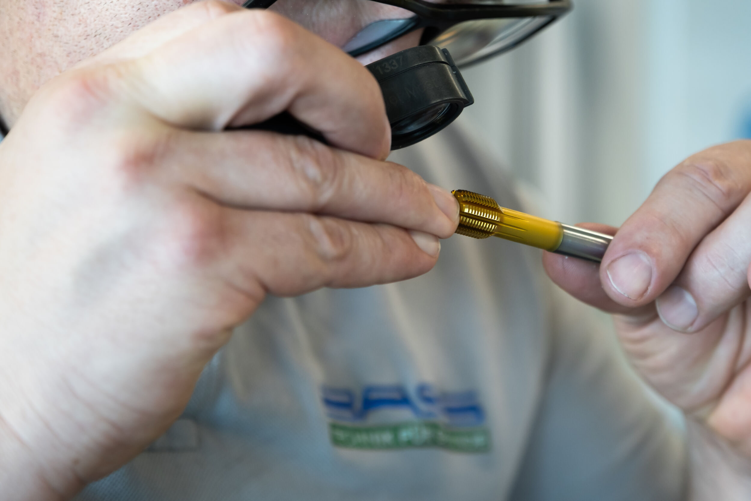Moderne Schleiftechnologien und eine hohe Expertise machen werkstoffspezifische Polygongeometrien im Gewindeformen erst möglich.
