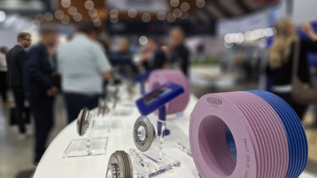 Die internationale Fachmesse f&uuml;r Schleiftechnik GrindingHub 2026 in Stuttgart besuchten etwa 11.000 Personen, davon rund 38 Prozent aus dem Ausland. 