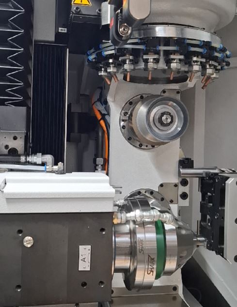 Eines der Messe-Highlights: Schleifmaschine f&uuml;r Rotationswerkzeuge VGrind infinity linear von Vollmer 