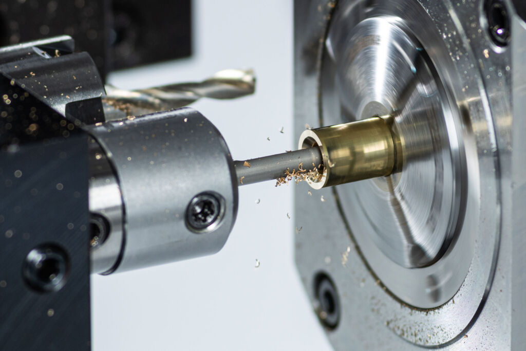Mit dem Supermini Typ 105 oder dem Typ Mini mit I-Geometrie realisiert Horn prozesssichere Bearbeitungsstrategien für moderne bleifreie Messingwerkstoffe.