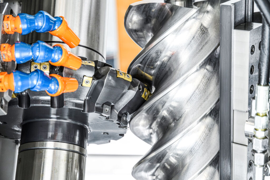 Zahnformfräsen von Rotoren mit Hartmetall-Wendeplatten auf einer LC 500