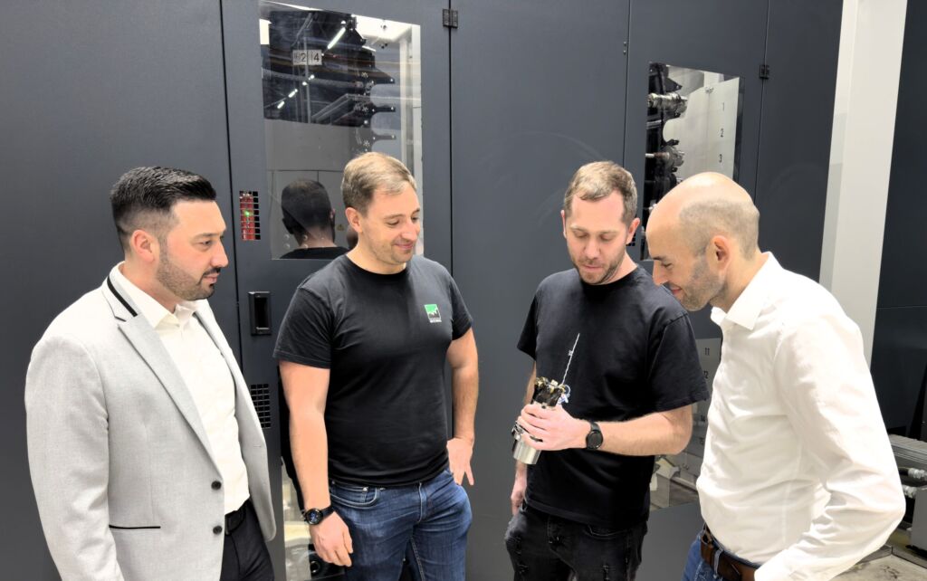 Die enge Zusammenarbeit zwischen Boie, Weinig und Walter tr&auml;gt ma&szlig;geblich zur effizienten Gestaltung der Prozesse bei (v.l.): Eren Yoleri, Kevin Hemrich, Frank St&auml;blein und Michael Gall.