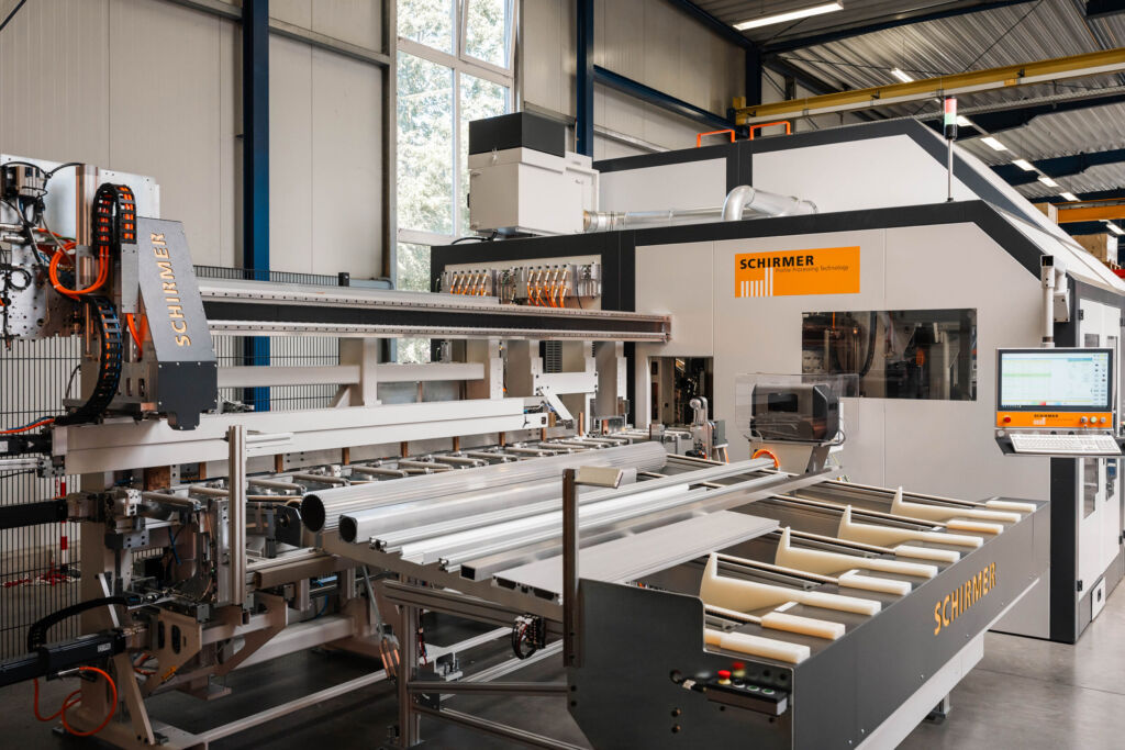 Mit diesem Aluminium-Bearbeitungszentrum pr&auml;sentiert sich Schirmer auf der Messe Aluminium im Oktober in D&uuml;sseldorf.