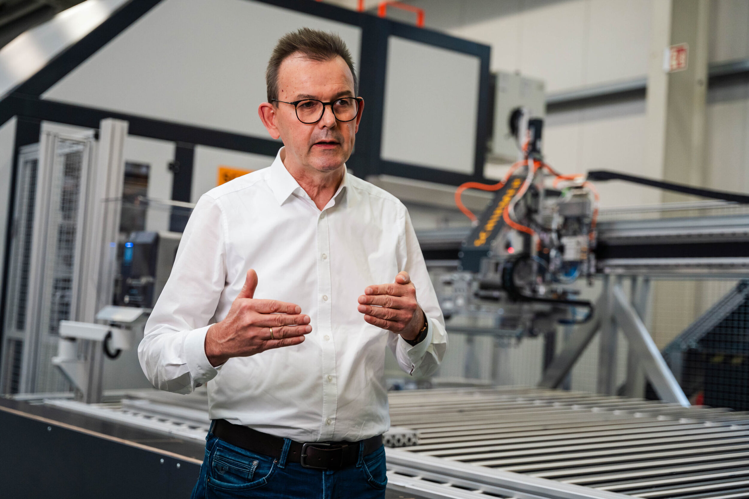"Schirmer-Kunden profitieren vom Dreiklang aus Qualität, Geschwindigkeit und Flexibilität", sagt Geschäftsführer Ludger Martinschledde.