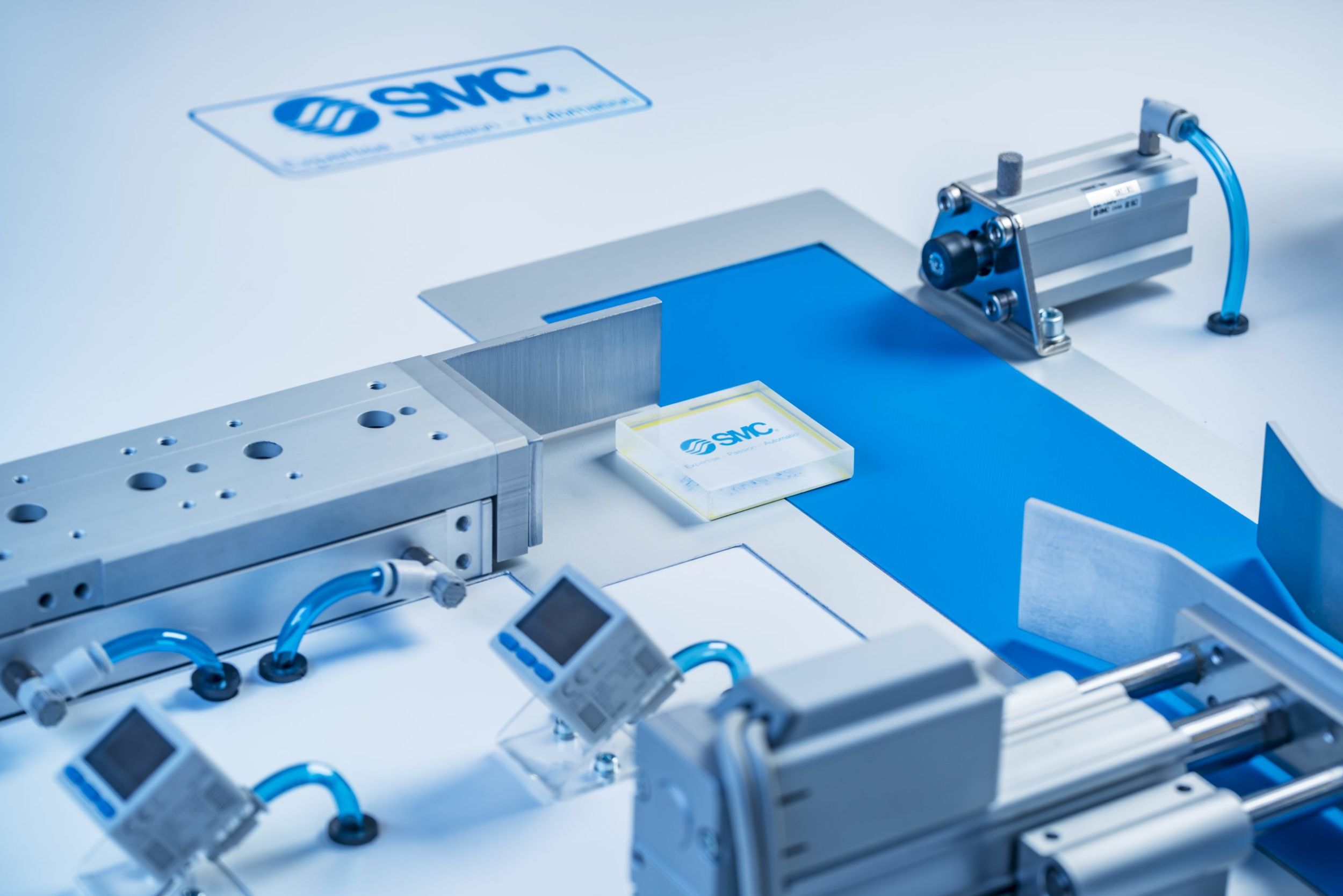 Mit Sensoren und Software von SMC lassen sich auch bestehende Brownfield-Anlagen fit machen für den digitalisierten Betrieb.