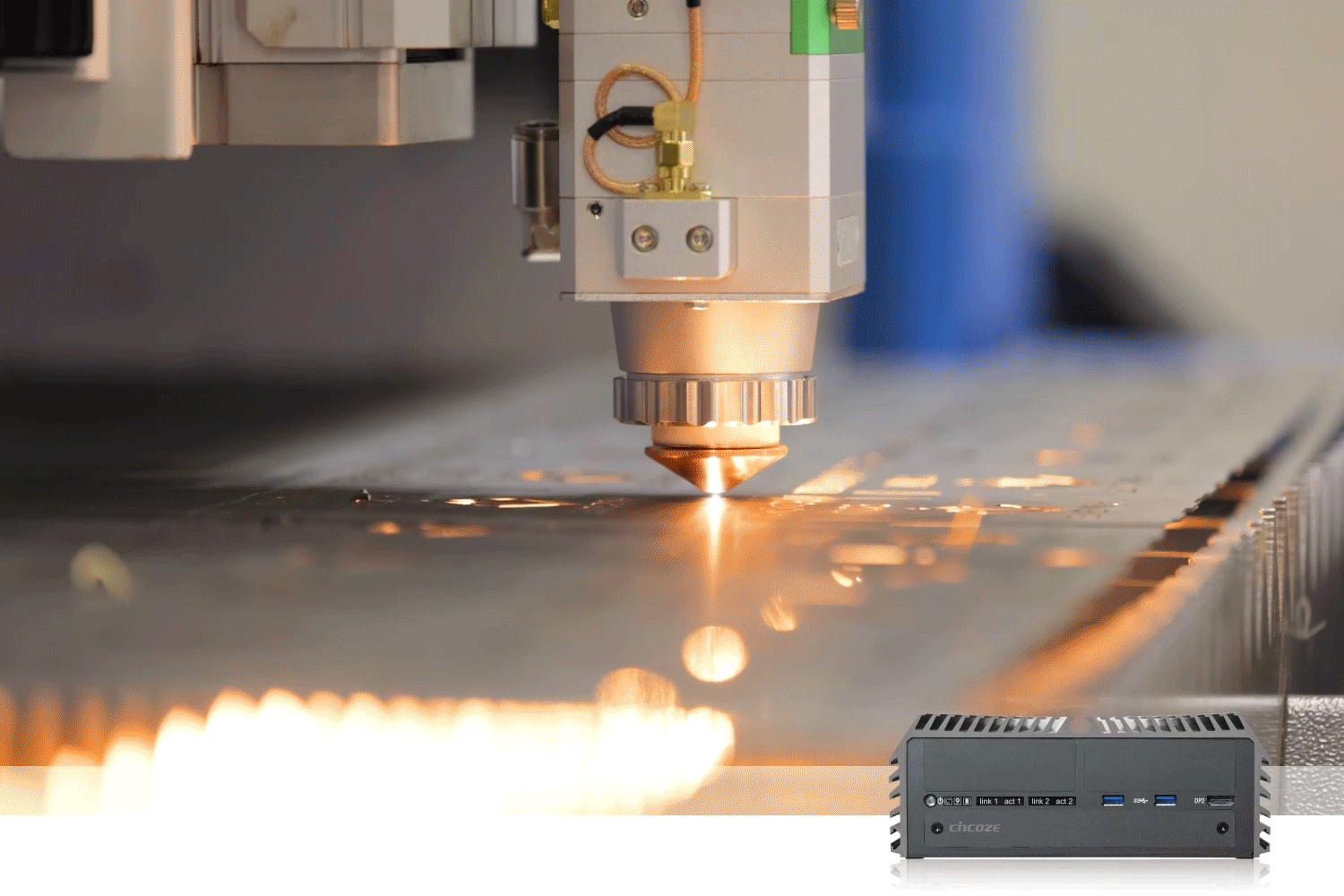 Der Cincoze DS-1201 Industriecomputer lässt sich als Steuerungskern digitaler CNC-Schneidemaschinen einsetzen.