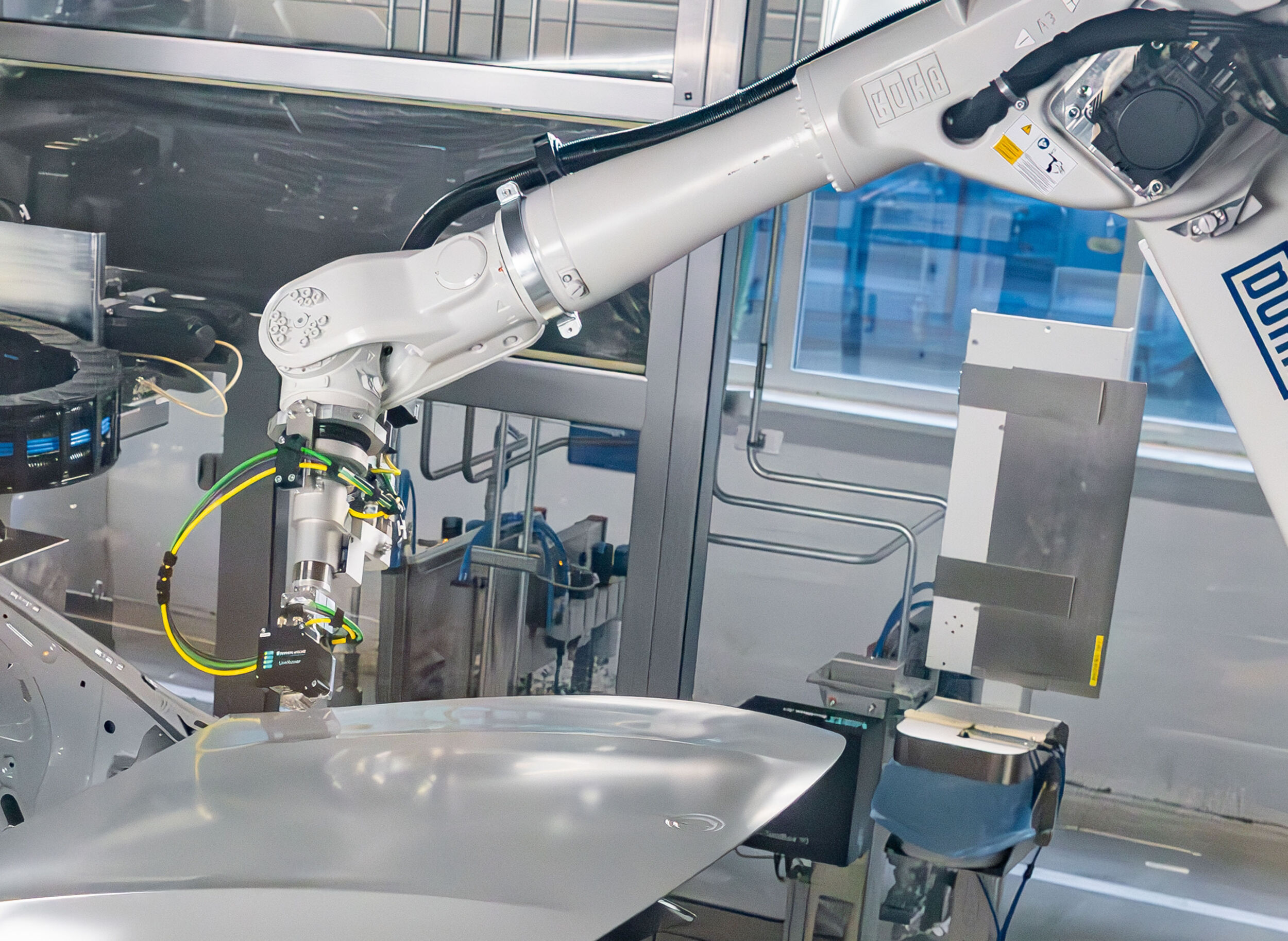 Image 1 | Unlike before, CloudBK uses a 3D sensor to record the data. The point cloud is analyzed, virtual sections are created and the resulting corrections are transferred directly to the application.