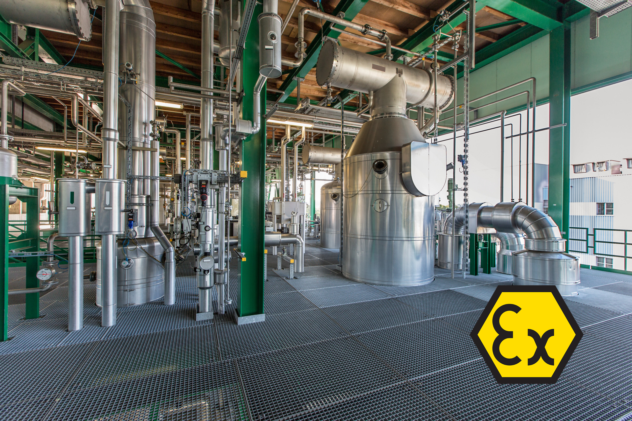 Vega bietet ein breites Spektrum an Sensoren für Füllstand, Grenzstand und Druck, die speziell für den Einsatz in explosionsgefährdeten Bereichen entwickelt wurden.