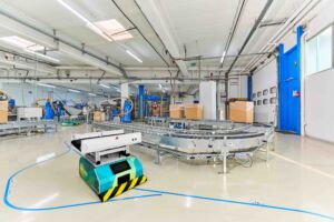 Leo Flow von Bito-Lagertechnik übernimmt und automatisiert die Wege in der Produktionsversorgung von Albert Eger.