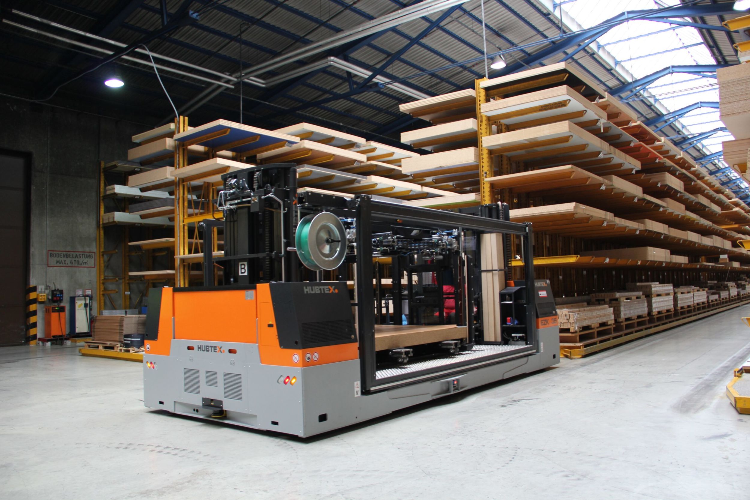 Holz flexibel kommissionieren