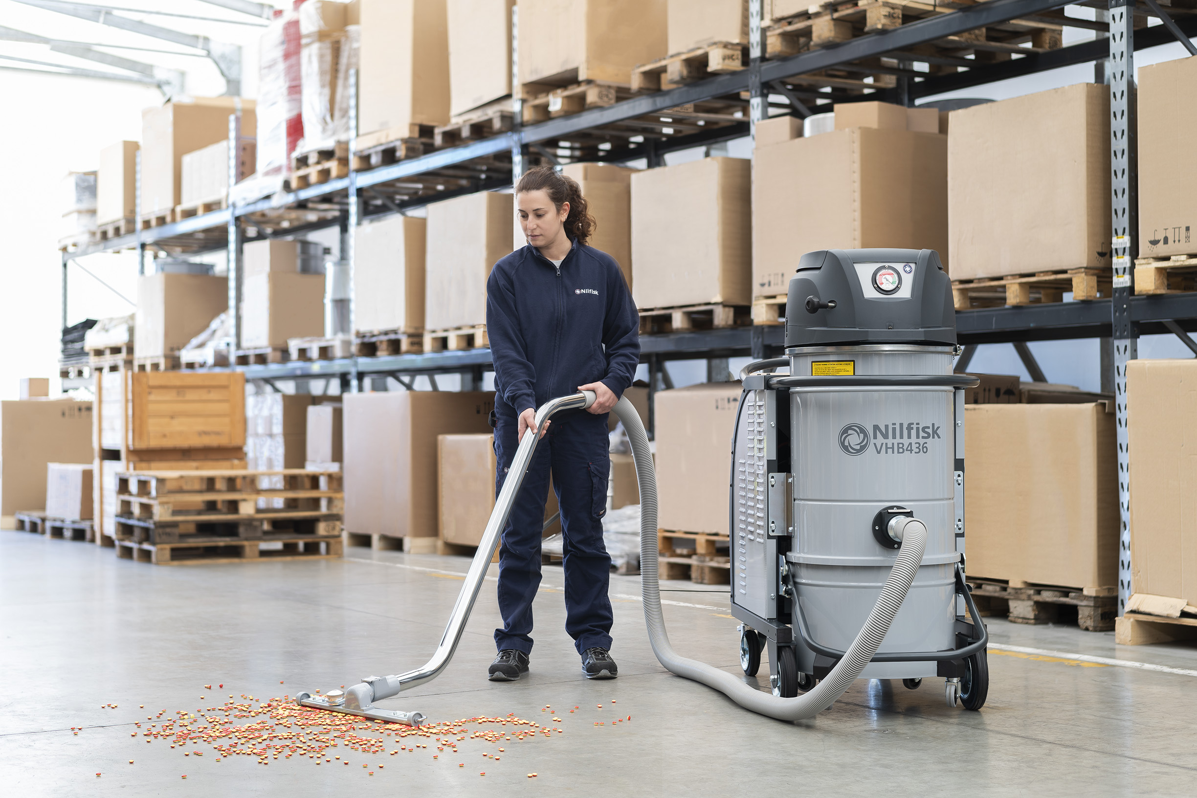 Erster batteriebetriebener Industriesauger Industrie-Sauger VHB436 von Nilfisk