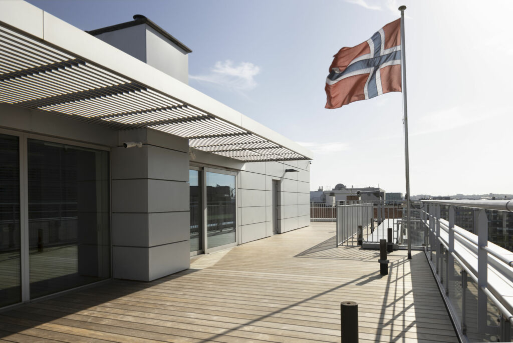 Kebony renoviert Brüsseler Botschaftsgebäude 1 Y6A7068 bewerkt