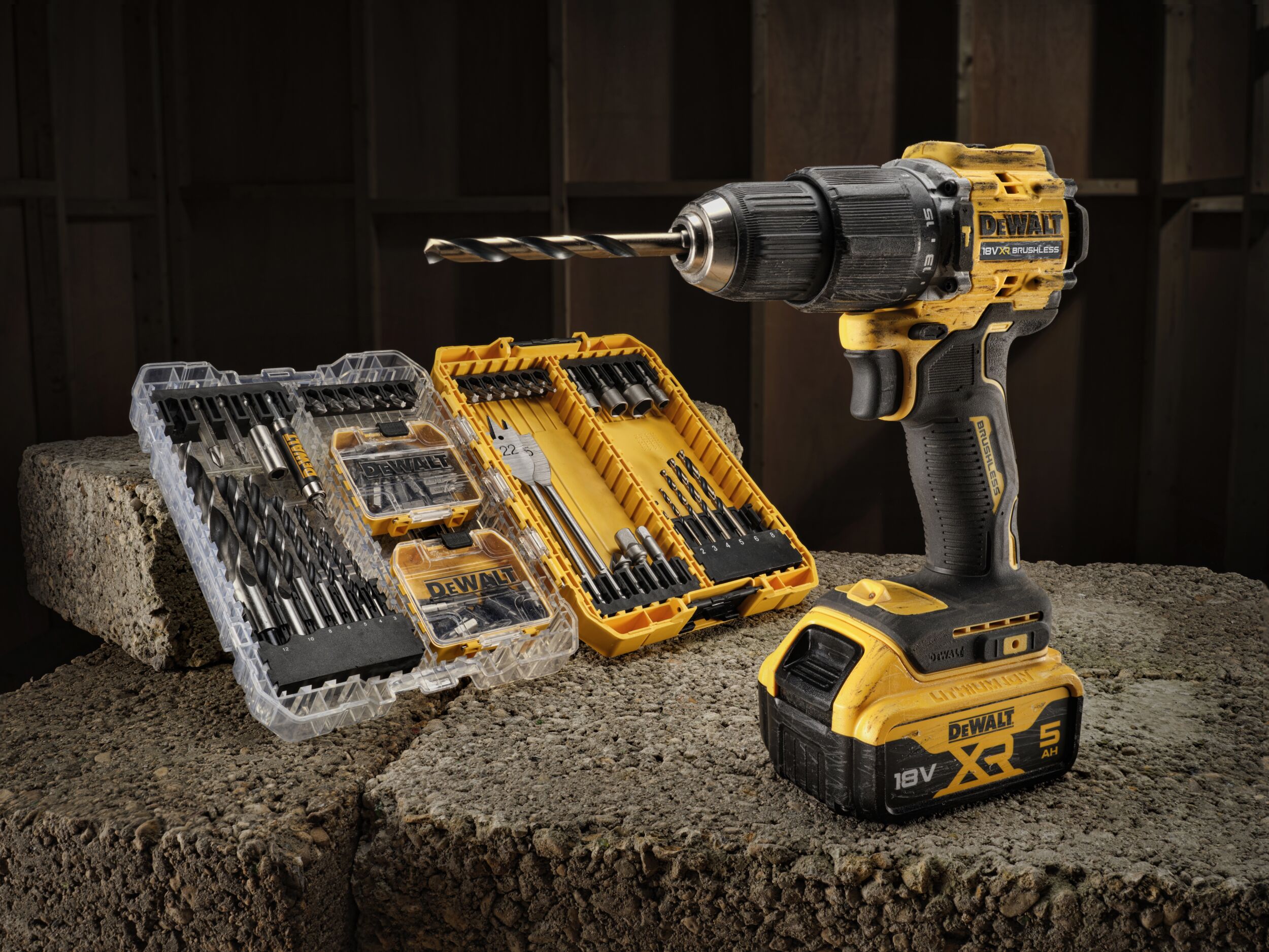 DeWalt auf der Holz-Handwerk DCD100YP2T_E2