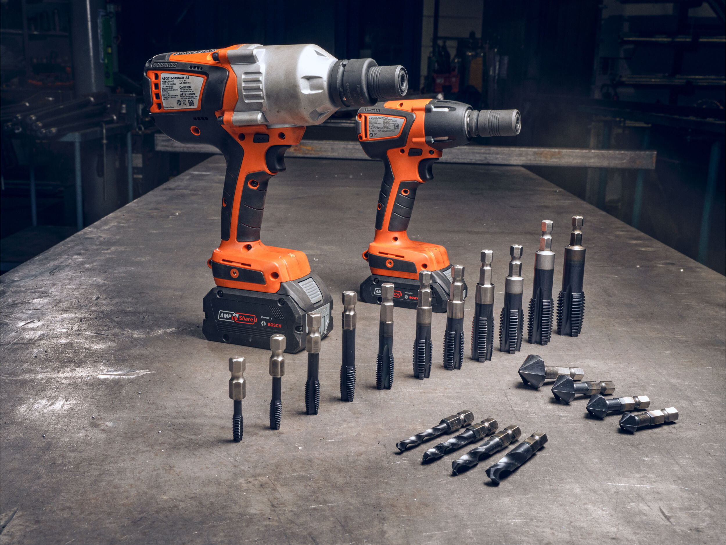 4-Gang-Akku-Bohrschrauber mit umfangreichem Zubehör