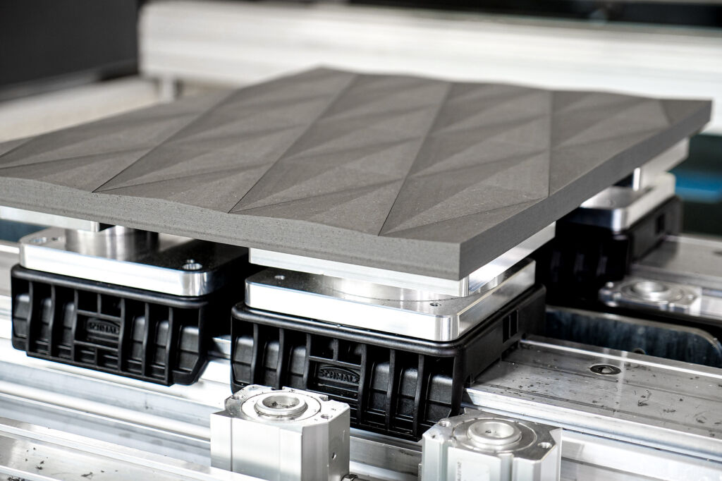 Leicht gebaut, stark geleistet 2 Die Blocksauger VCBL-S6-HD für die Maschinen von SCM Morbidelli sind 75 oder 110mm hoch.