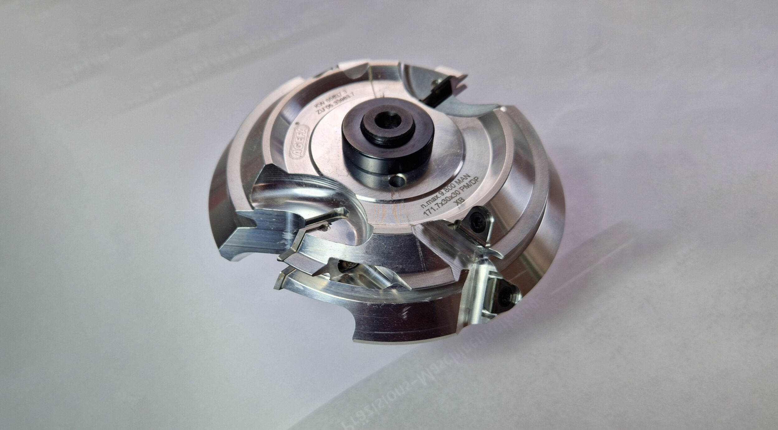 Die DP-Wechselschneiden Konstantin sind einfach zu wechseln und auf 1µm genau.