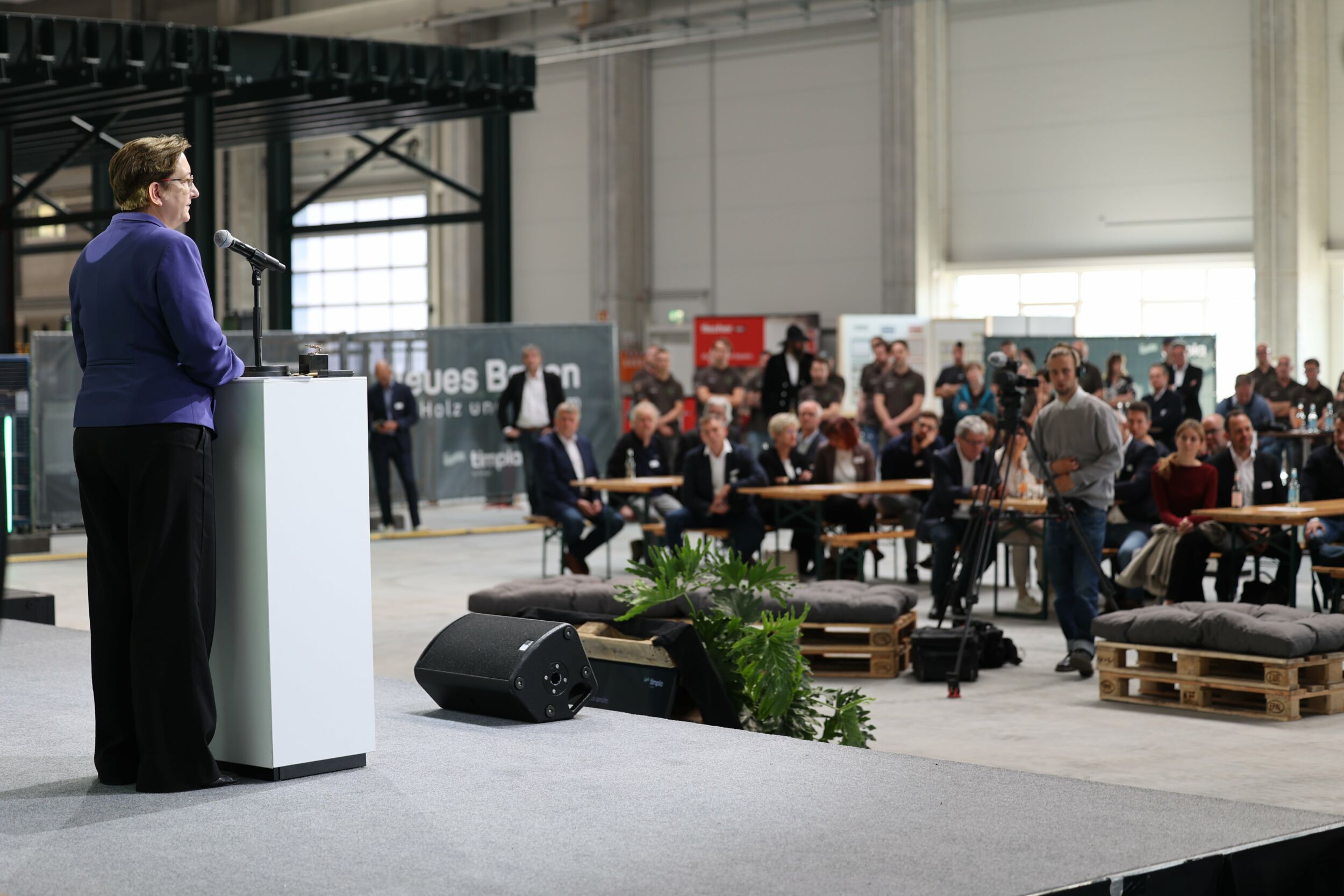 Holzmodulwerk von Timpla eröffnet