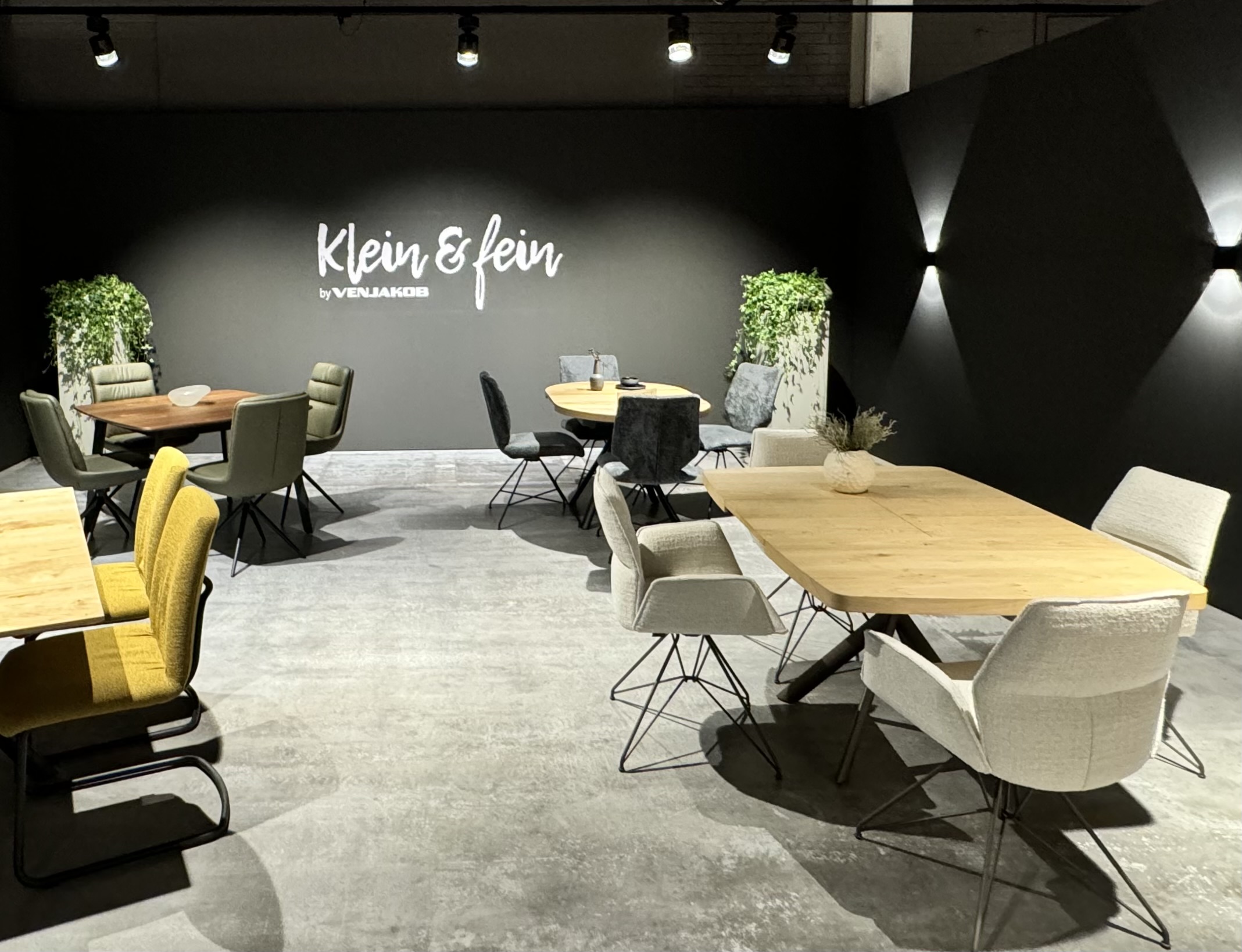 Möbelmeile mit Besucherplus