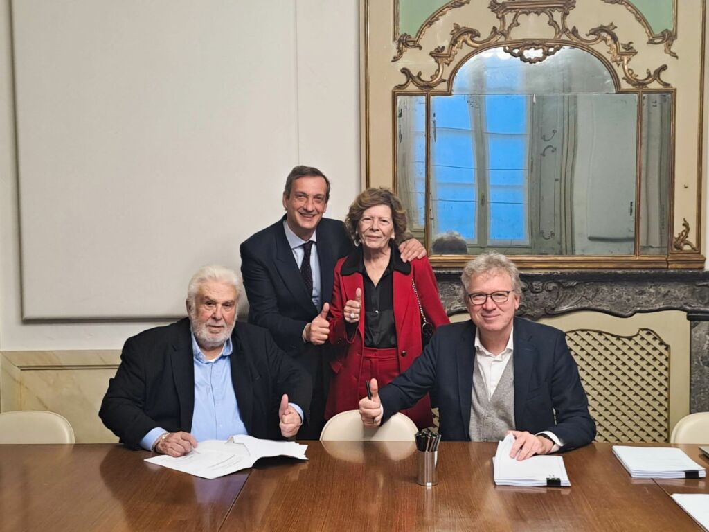 SCM übernimmt Mehrheit an Mecal Machinery 1 v.l.n.r.: Ennio Cavezzale, Giovanni Gemmani, Rosella Meschini und Marco Mancini