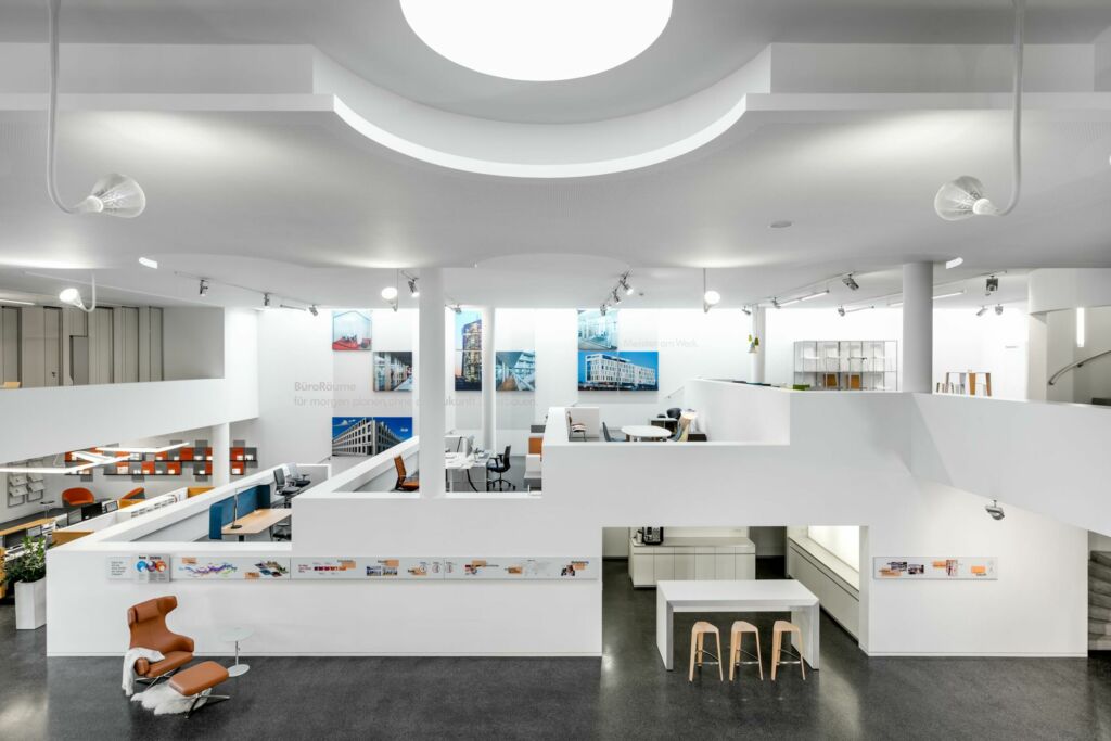 Nachts beim Raumlöser 2 Büroeinrichtungen gehören ebenfalls zum Portfolio von Feco-Feederle - und sind dank der Homag-Lösung effizient gefertigt.