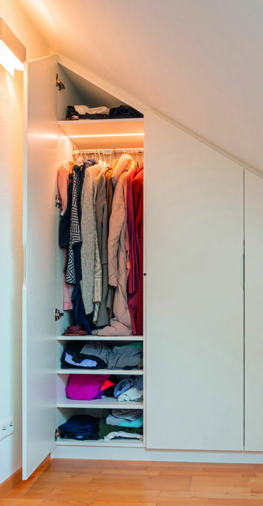 Alle Leuchten im Schrank? 3 072025 a FotoMarkusGaenswein 120x230