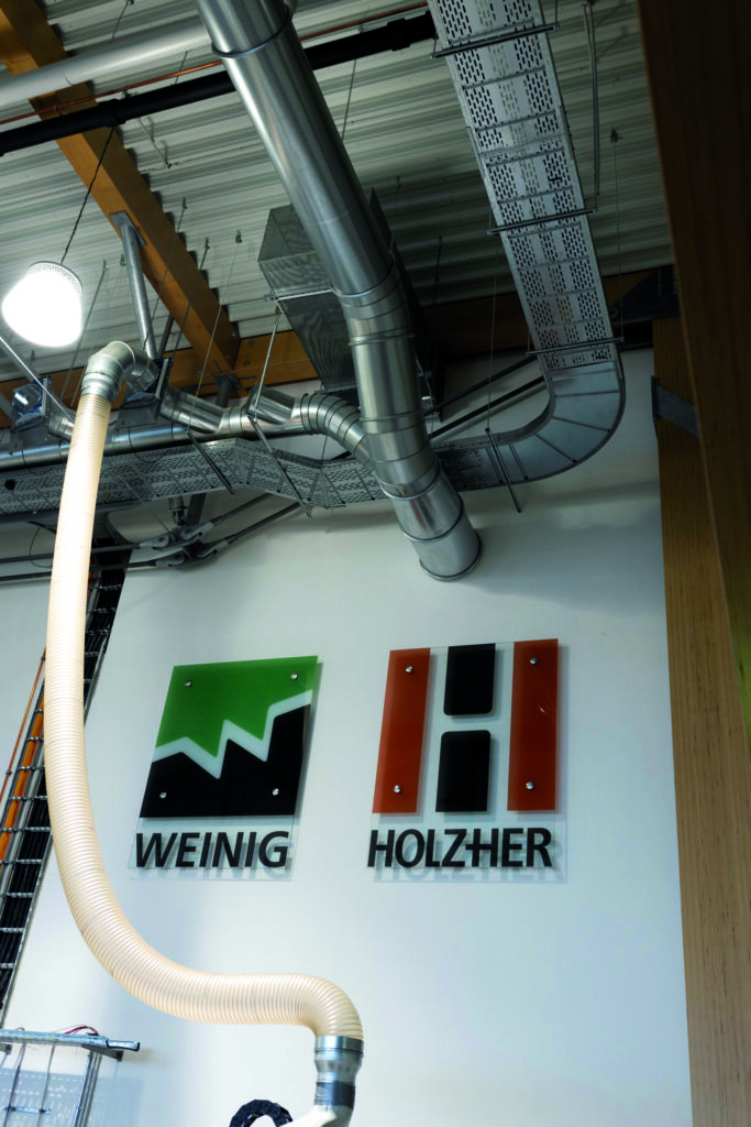 Saubere Luft für saubere Arbeit 3 Bei der Planung der Absauglösung war die Verrohrung auf engem,
begrenztem Raum anspruchsvoller - doch die Planer von AL-KO und der ausführende Betrieb GET lösten diese Herausforderung.