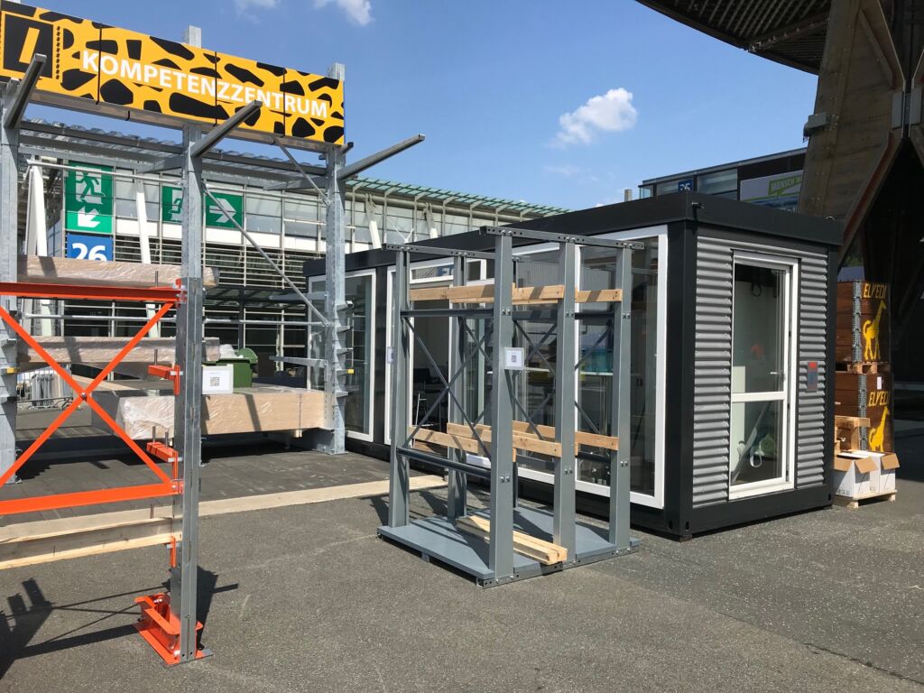 Flexible Lagerlösungen für innen und außen 1 Insbesondere die Nachrüstbarkeit und Erweiterbarkeit der Elvedi-Lösungen sind diesmal Schwerpunkte des Unternehmens.