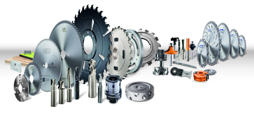  An gleich zwei Standorten sind Werkzeuge f&uuml;r die Holz- und M&ouml;belindustrie sowie f&uuml;r S&auml;ge- und Hobelwerke zu sehen.