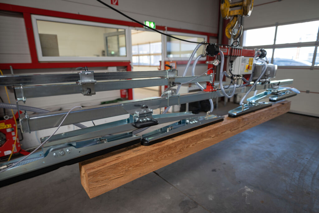 Intelligente Lösungen für Plattenhandling und Materialfluss 1 SWL Planklifter 4996