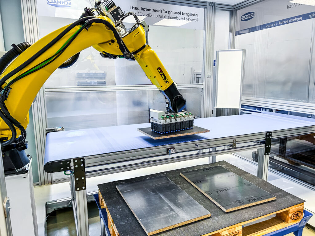 Automatisiert greifen ab Losgröße 1 1 SCHMALZ PI Solution Kit ivOS Wood Bild 01