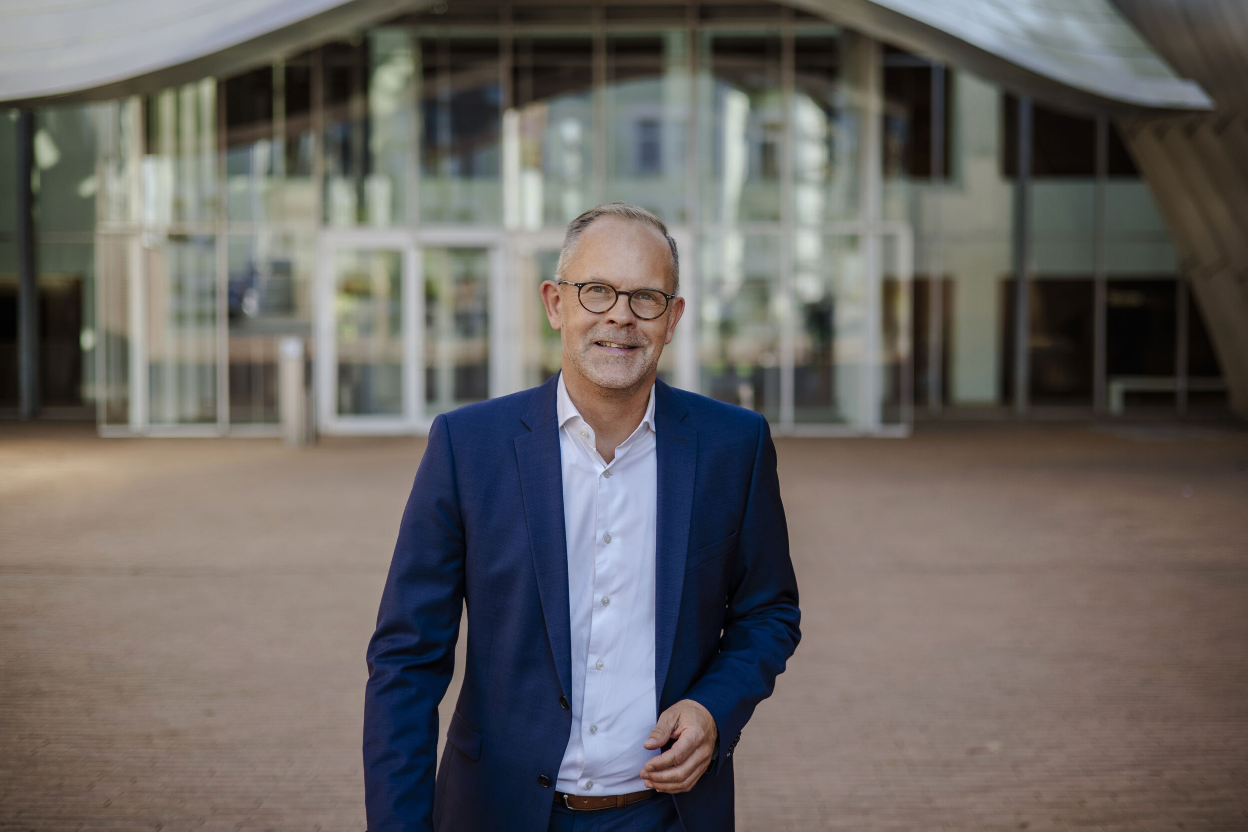 US-Zölle gelten nicht für EU-Möbelimporte "Auch die 15-Prozent-Zölle belasten unsere Branche, bieten aber Planungssicherheit", sagt Jan Kurth, Geschäftsführer der Verbände der Deutschen Möbelindustrie.