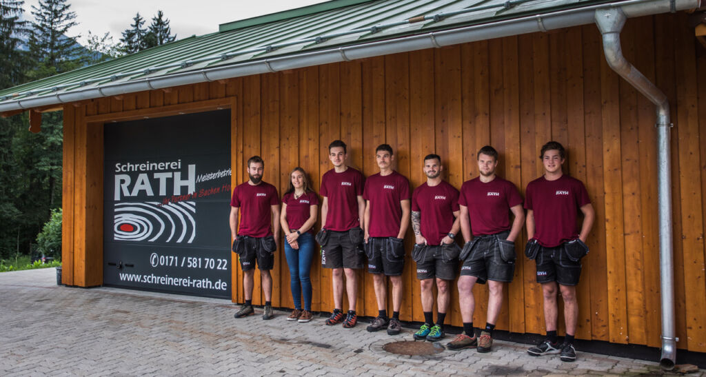 Mehr Präzision auf weniger Raum 3 Das Team um Christian Rath (l.)
wächst seit acht Jahren beständig.