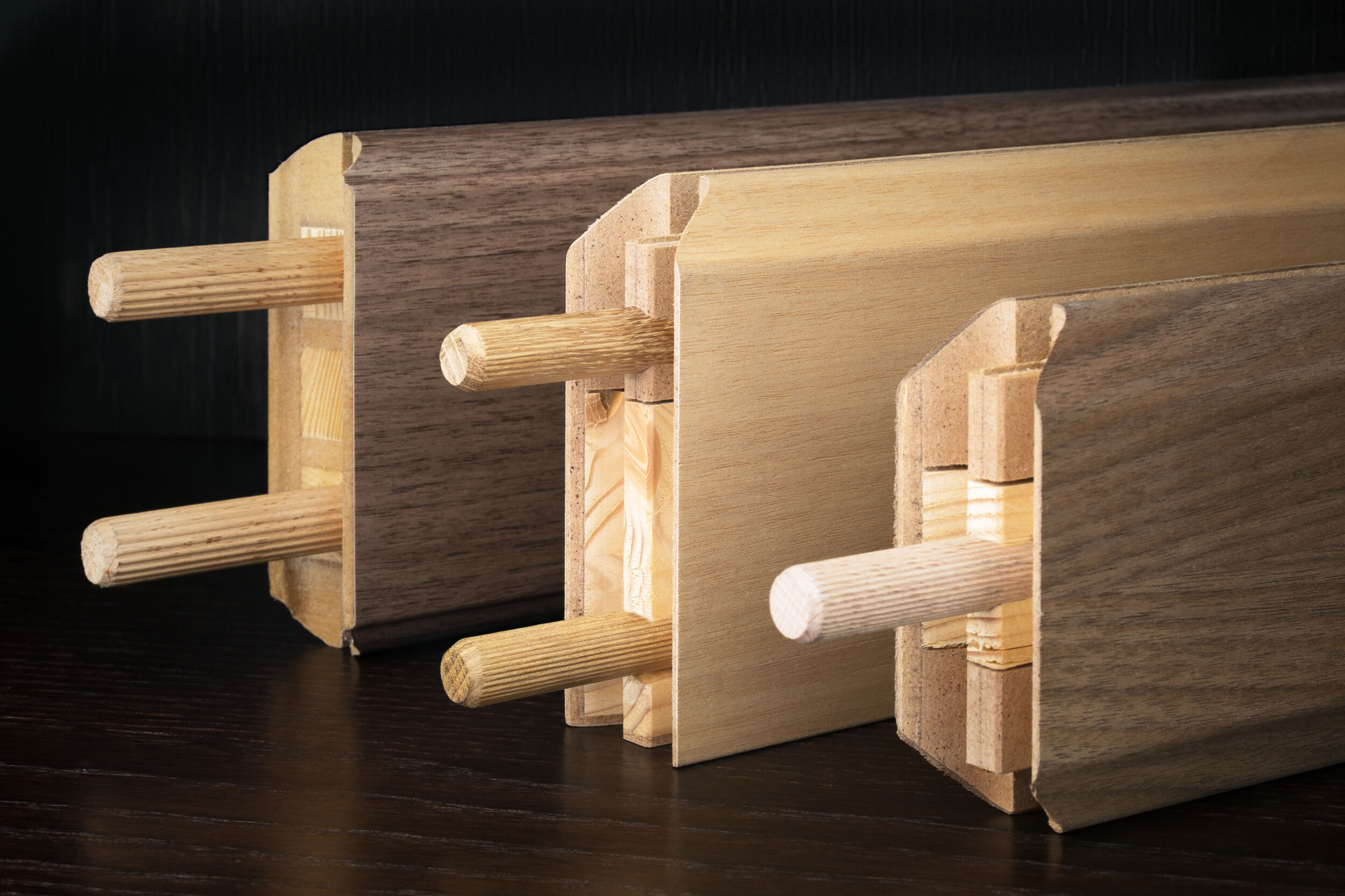 Fräsen, Bohren und Dübeln für Rahmenteile