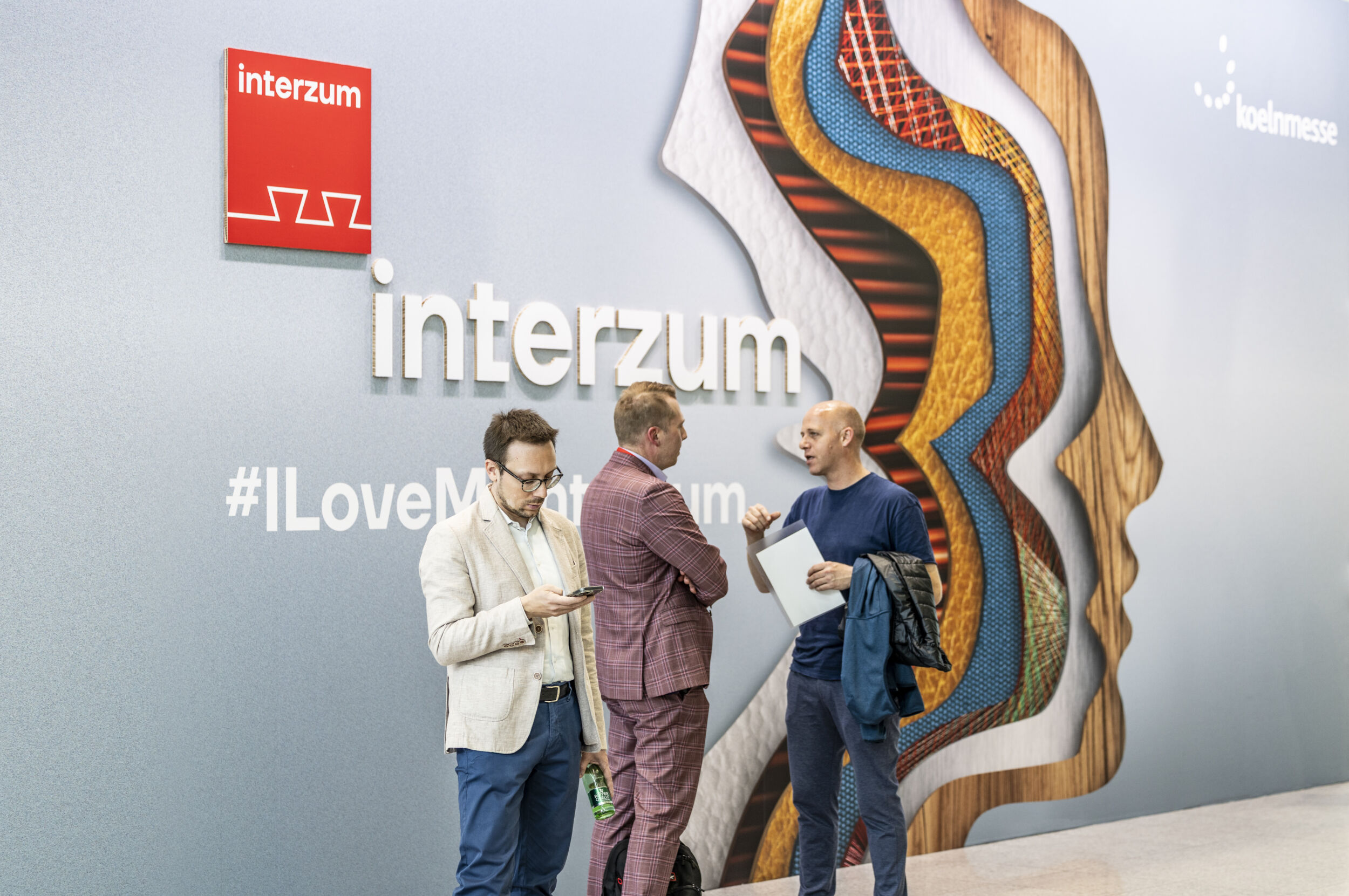 Mit dem Leitthema für die Interzum 2027 will der Veranstalter Koelnmesse die Resilienz der Möbelzuliefererbranche betonen.