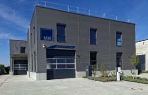 Neuer Showroom, neue Kante 8 Am 8. und 9. Oktober eröffnet MK Maschinen den neuen Showroom in Reutlingen-Mittelstadt und zeigt die Infinity live.