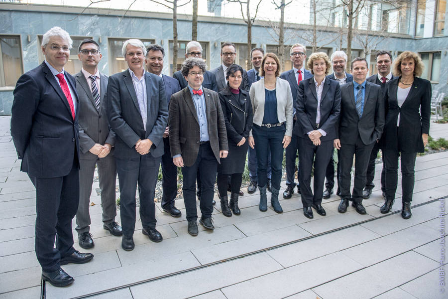 Neue Plattform soll künstlicher Intelligenz den Weg bereiten